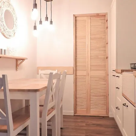 Lejlighed Fantastisk Med 1 Soveværelse I Nowe Warpno